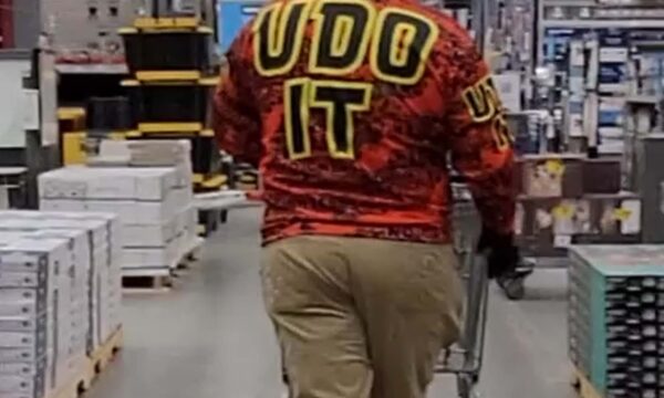 DIY with U Do It walking with a shopping cart